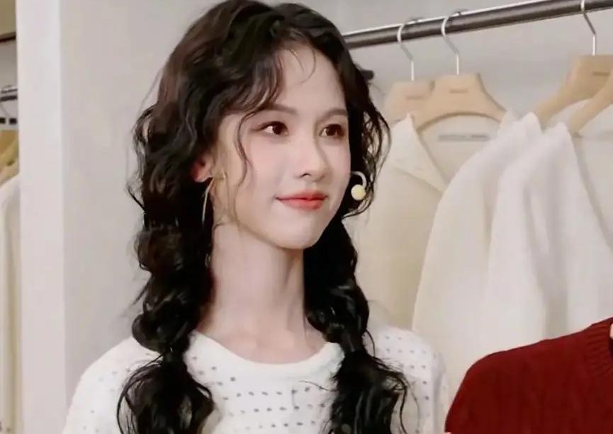 企业大额 “服务费” 背后，藏着大猫腻