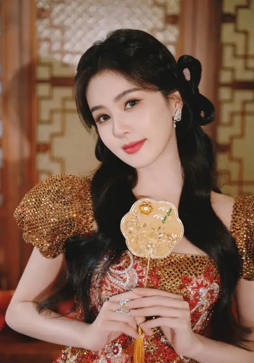 唐国强演短剧现场创打油诗！被网友赞“腹有诗书气自华”