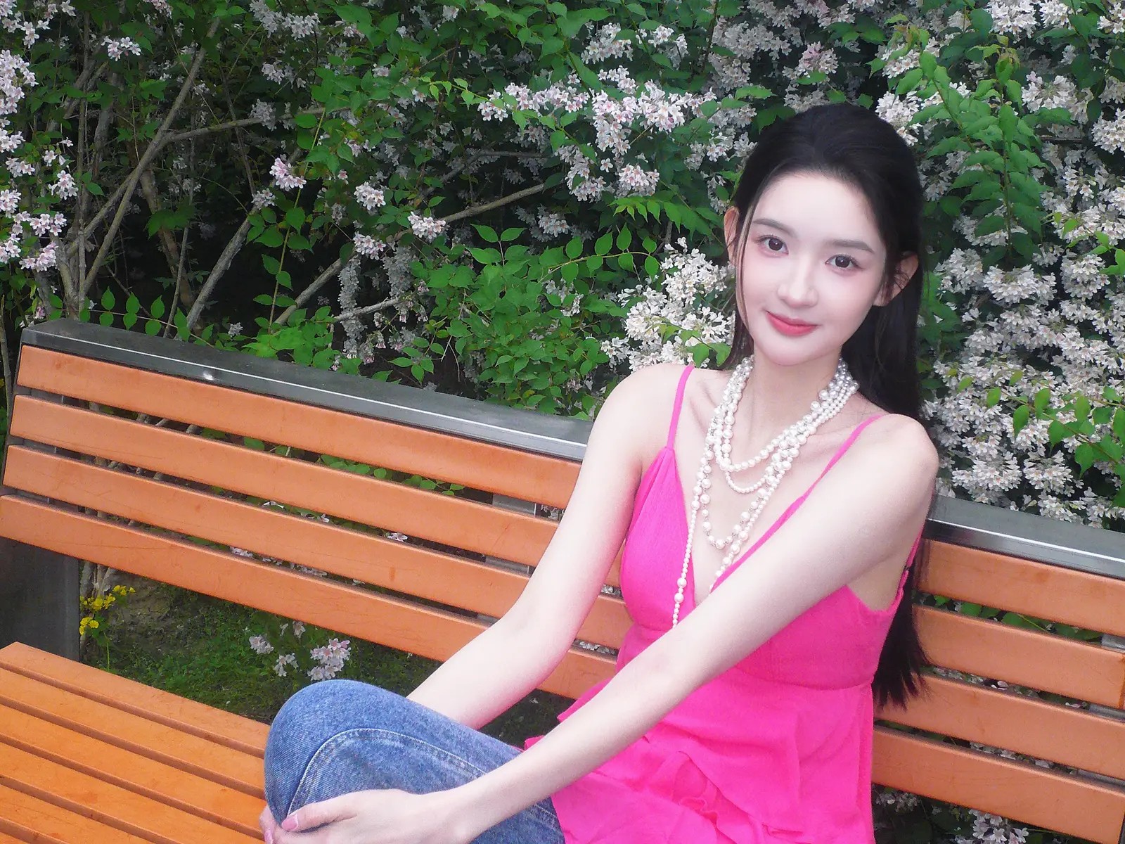 27岁杨超越近况曝光！曾被传多段绯闻恋情，如今还是单身让人唏嘘
