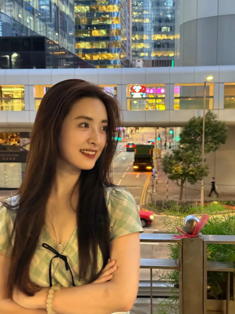 TVB前小生魏骏杰近况曝光，昔日型男胖到“没脖子”，网民担心健康劝其检查